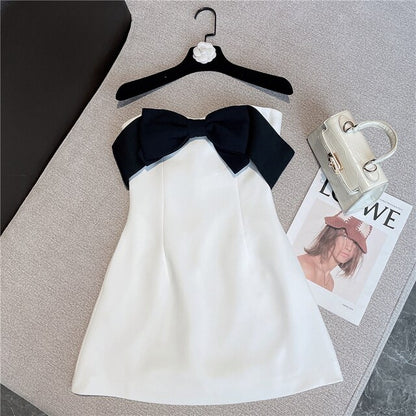 O.NIGHT™ Short Black Strapless Bow Dress