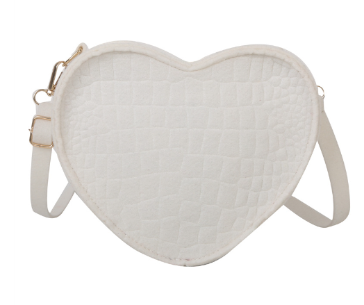 O.NIGHT™ Cute Heart Shaped Design Purse