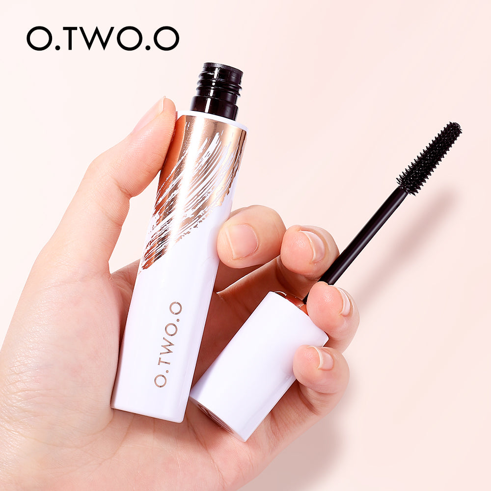 O.TWO.O™ Waterproof Black Mascara