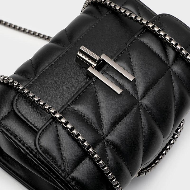 O.NIGHT™ Chic Link Crossbody Bag