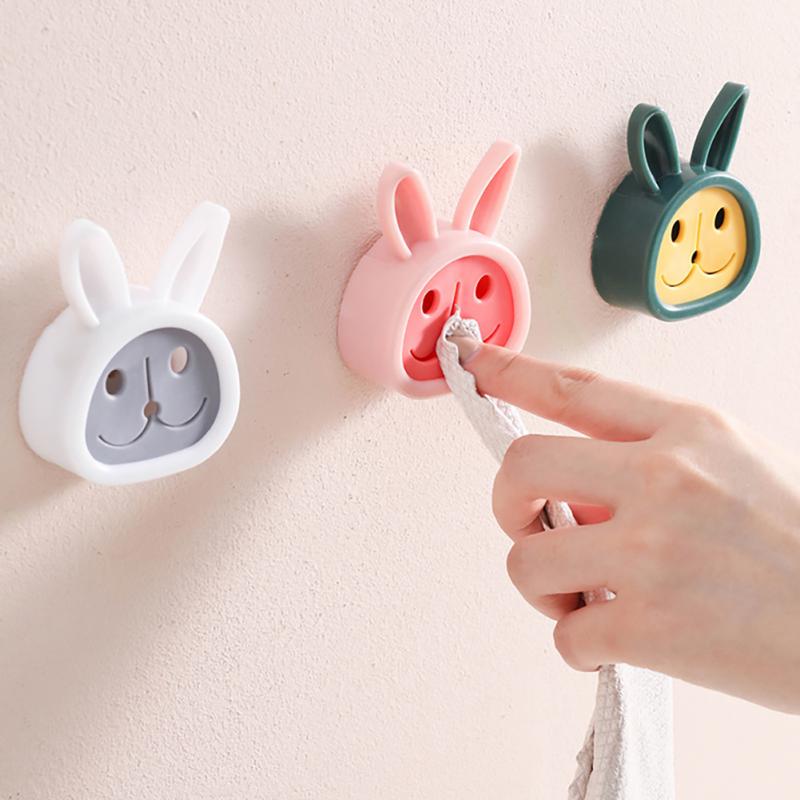 Punch-Free Bathroom Towel Plug Holder